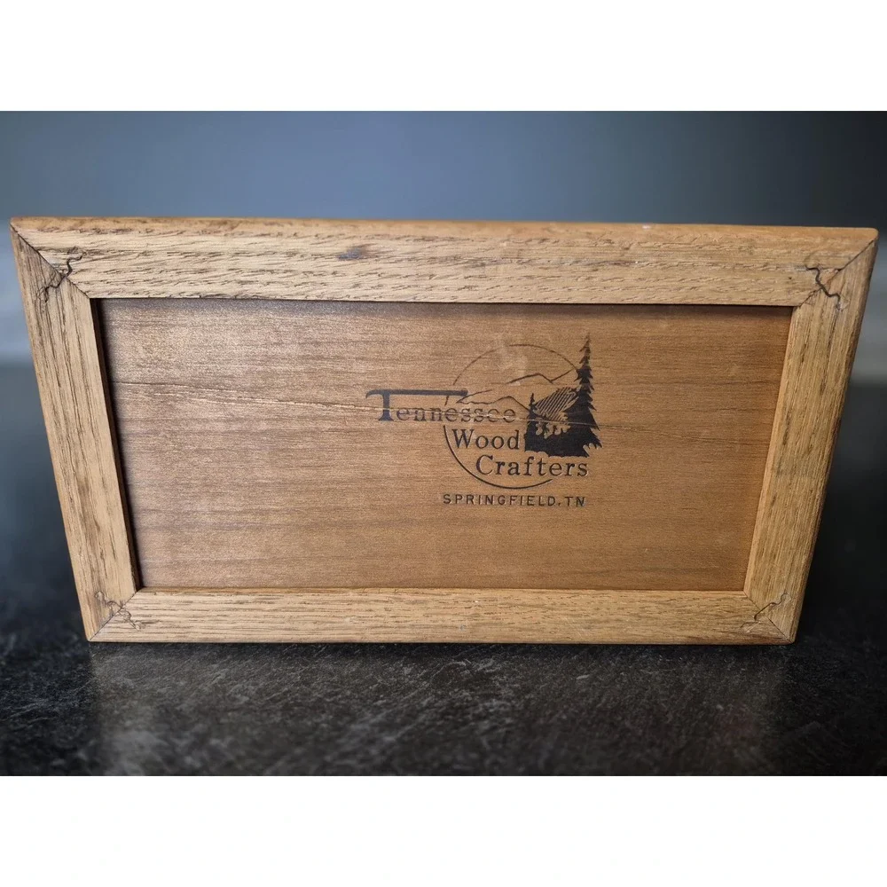 Vintage Tennessee Wood Crafters Oak Keepsake‎ Box Blue Heart Quilt Top Primitive